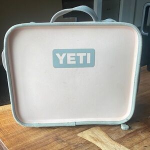 YETI Lunchbox in Soft Gray and Light Pink